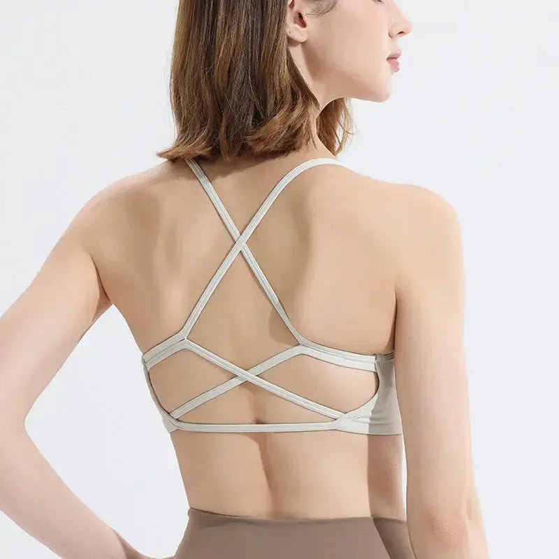Smoes Wellness cross-back padded yoga sports bra for women